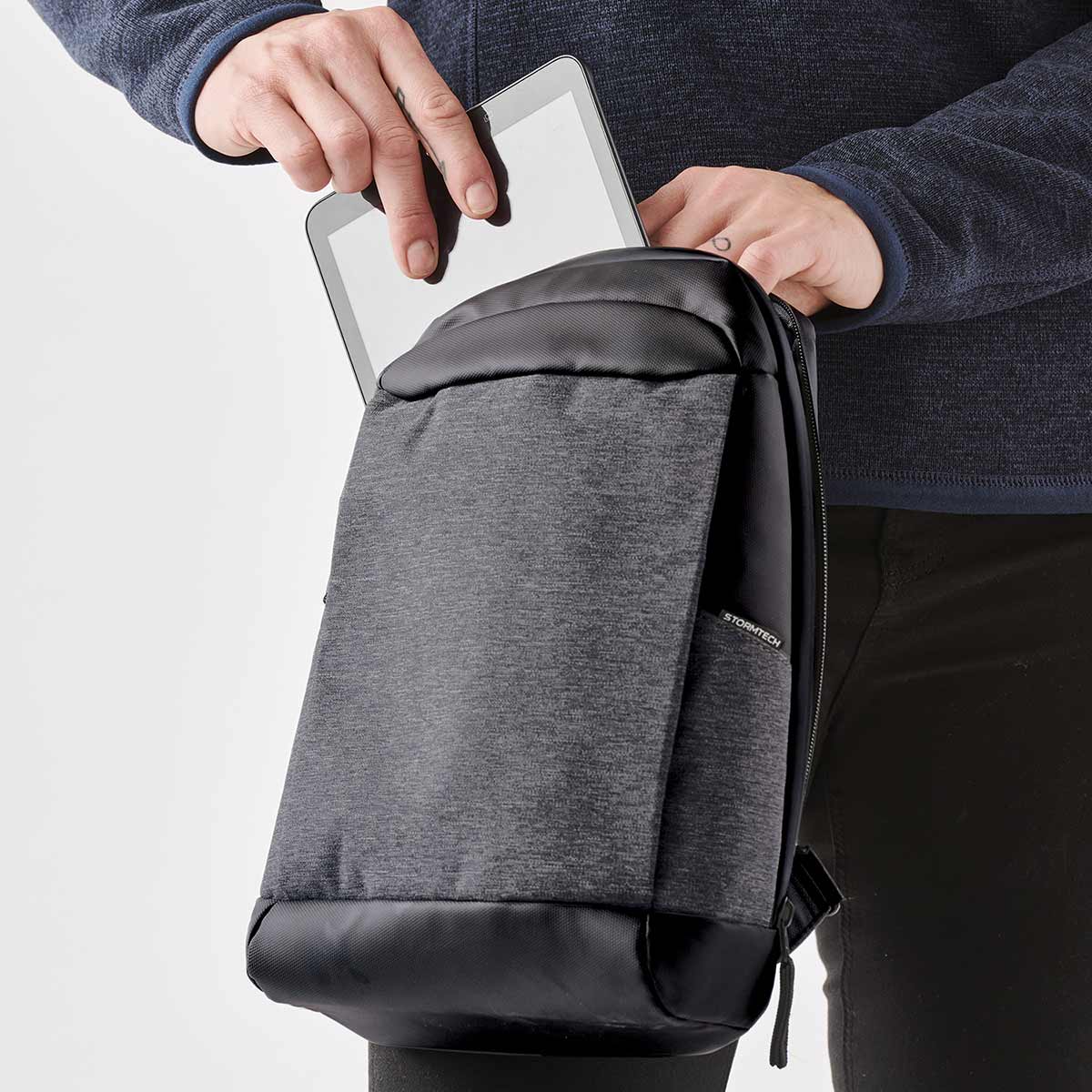 Magellan best sale sling pack